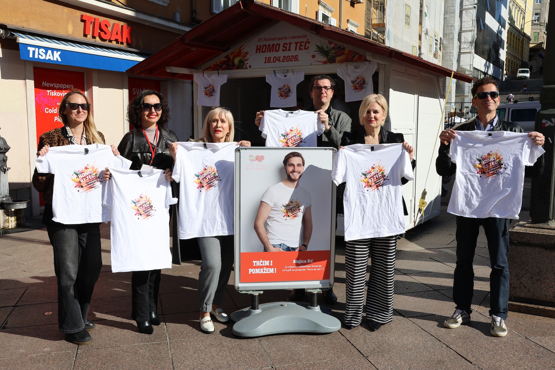 Započela prodaja majica 27. Homo si teć foto 3